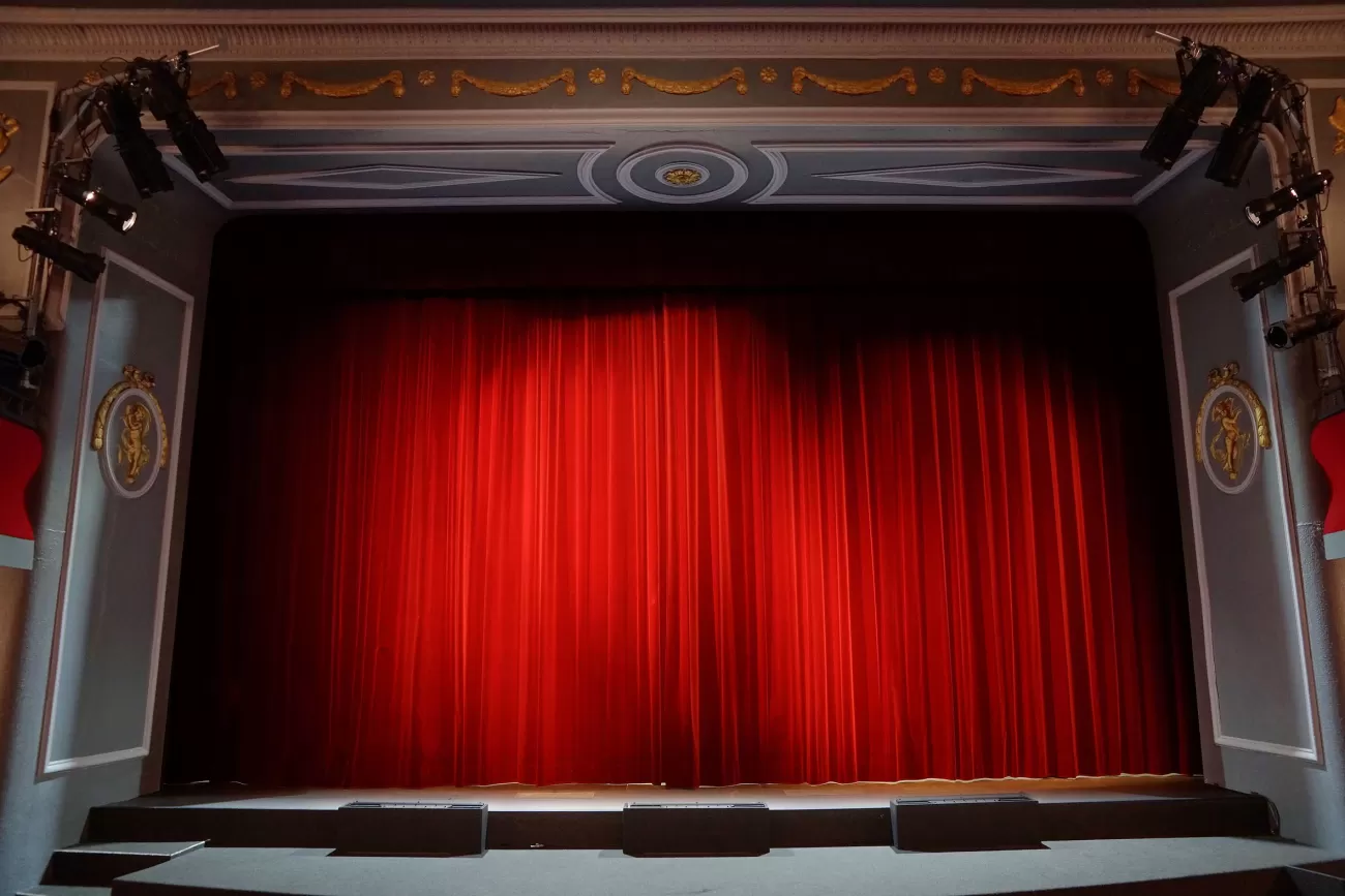 Vorhang geschlossen A klein